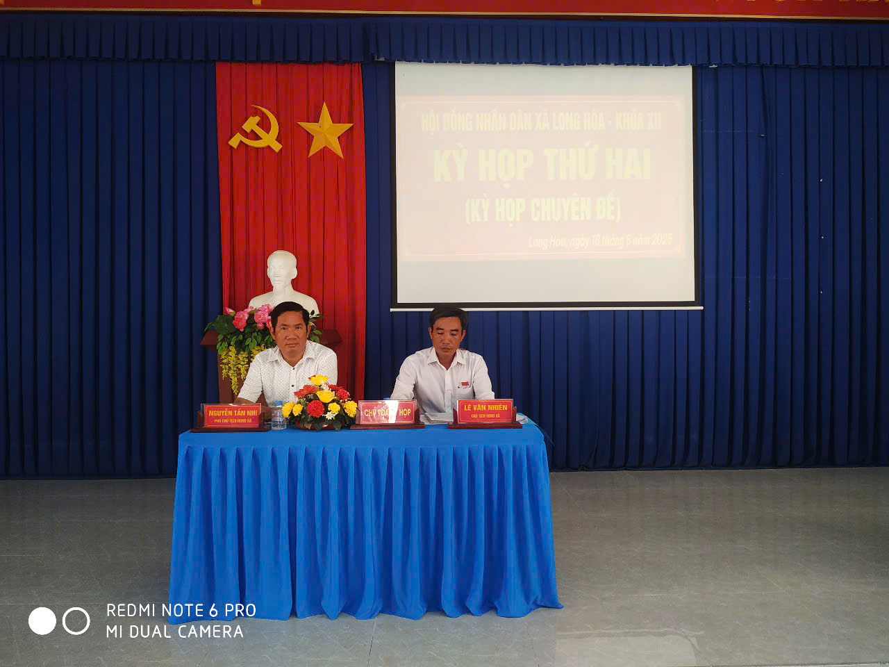 Long Hòa tổ chức Kỳ họp Thứ Hai Hội đồng nhân dân xã khóa XII,
nhiệm kỳ 2021 - 2026