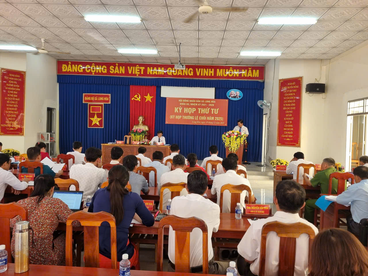 Long Hòa tổ chức Kỳ họp thứ 4 - HĐND xã Long Hòa khóa XII, nhiệm kỳ 2021 – 2026