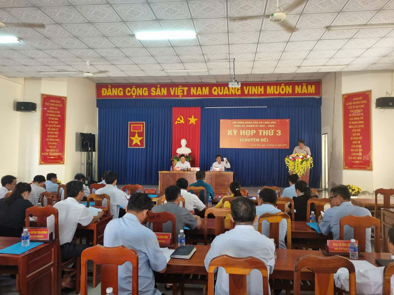 Long Hòa tổ chức Kỳ họp thứ 3 - HĐND xã Long Hòa khóa XII, nhiệm kỳ 2021 – 2026